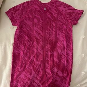 Lululemon swiftly tech short sleeve
